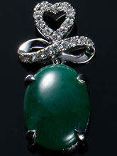 翡翠与玛瑙 玉石饰品设计中的永恒魅力