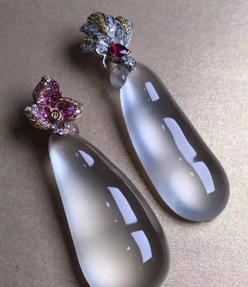 观世相翡翠 | 母亲8年前赠玻璃项链作嫁妆，如今估值飙升至百万