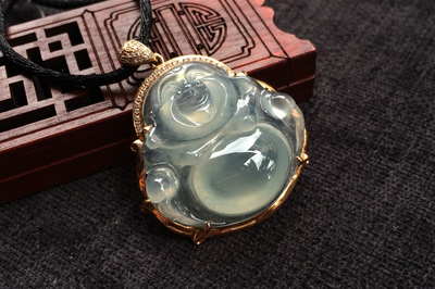 佛祖玉石吊坠的深厚寓意与玉石饰品的文化内涵